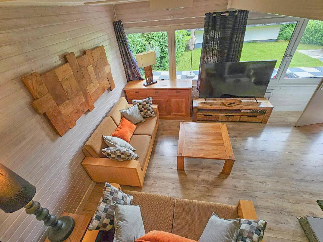Ferienhaus "Gestiefelter Kater" Am See Im Bergland Kirchheim  Exterior photo